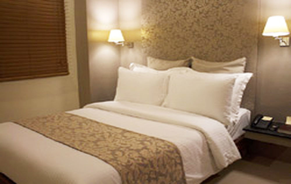 Pghi Hotel Quezon City Exteriör bild